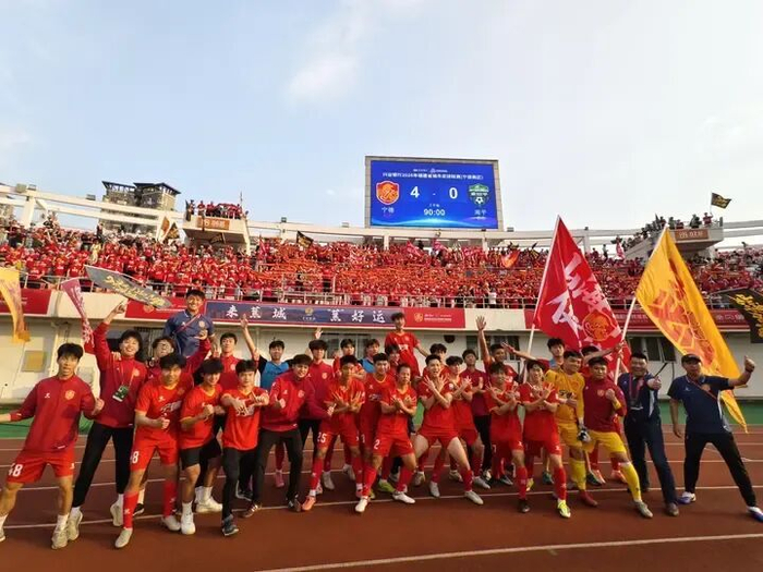 雷速体育登录入口-“闽超”宁德队首场4:0胜南平队，3位进球队员都是霞浦人|福建省城市足球联赛|球迷|比赛|足球|宁德市_新浪体育_新浪新闻