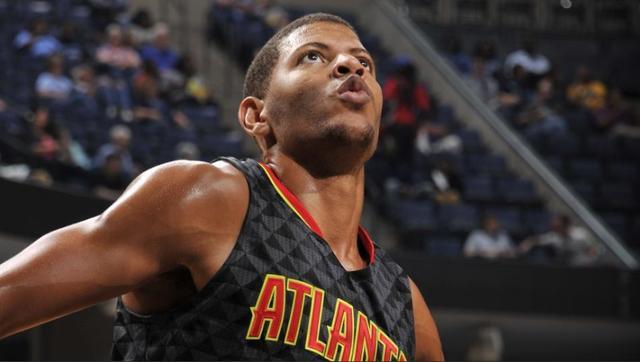 雷速体育官方网站-埃迪-塔瓦雷斯：佛得角历史上首位NBA球员 仅用8年打入NBA